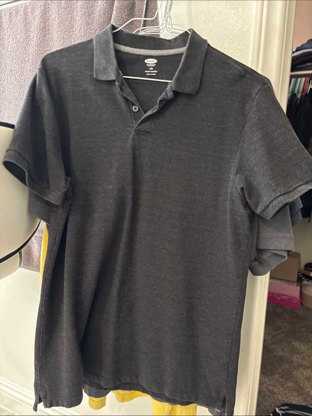 Men’s old navy polo shirt size large